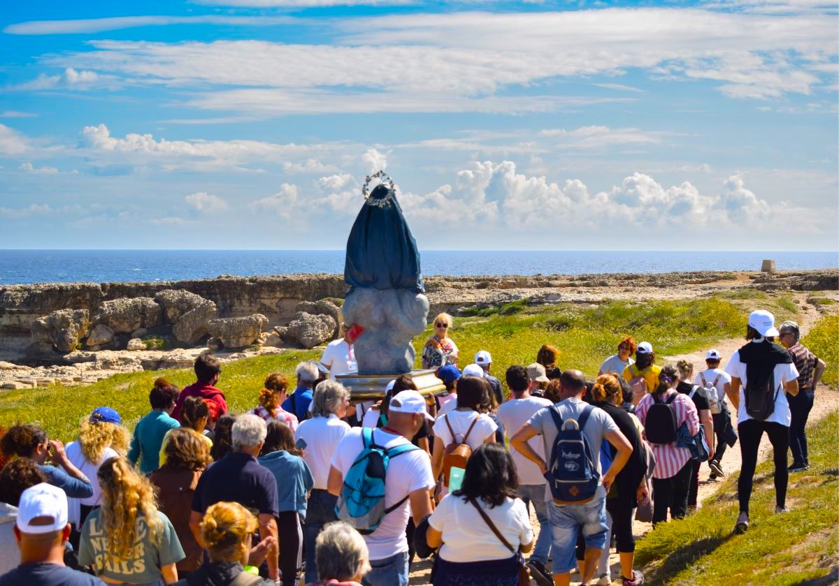 Festa della Madonna di Roca, pellegrinaggio da Calimera